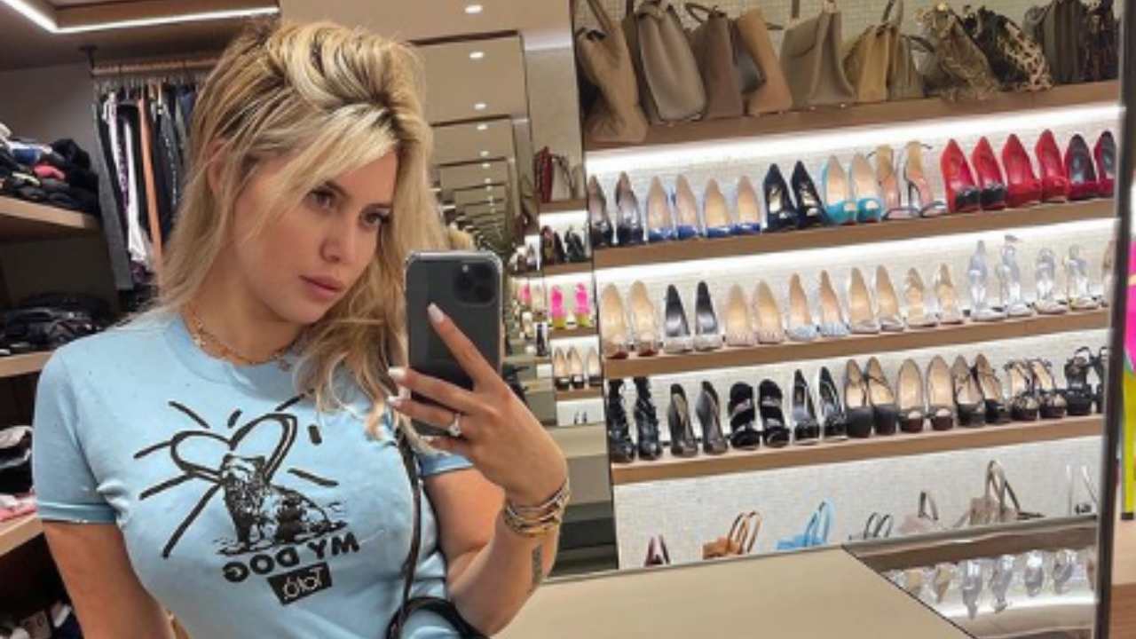 Wanda Nara selfie bomba da incorniciare