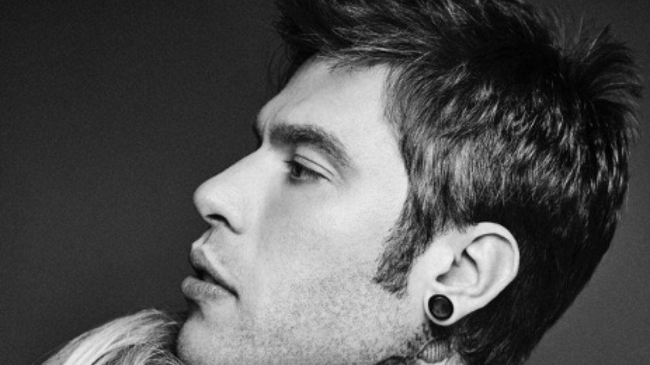 Fedez s'infuria ma questa volta rischia la querela