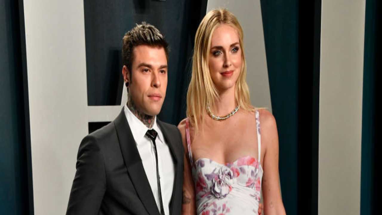 Fedez e Chiara Ferragni sorridenti