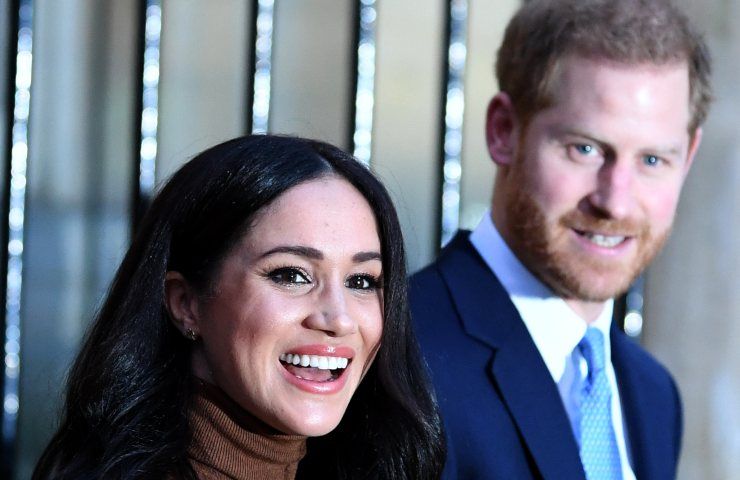 Harry e Meghan sorridenti