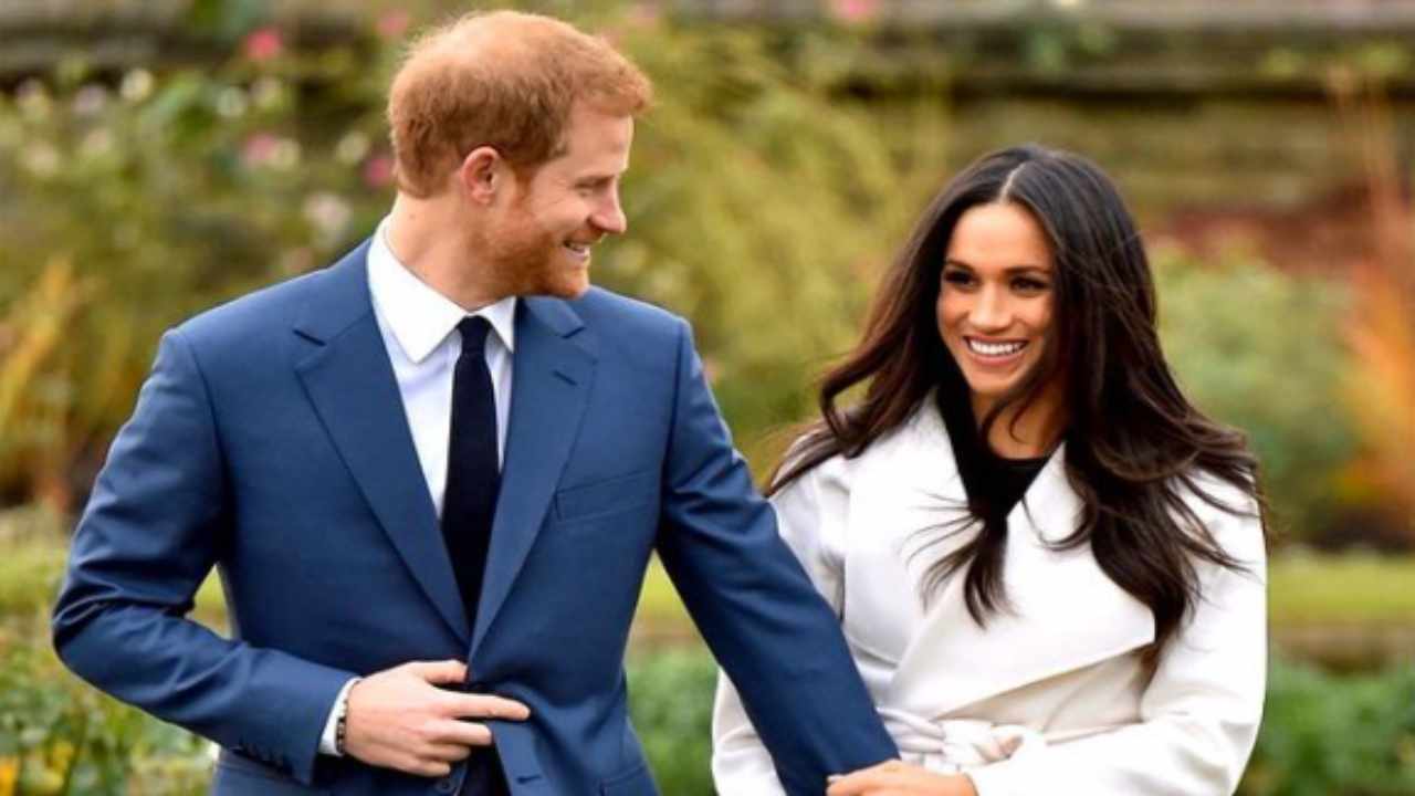 Meghan Markle sorridente