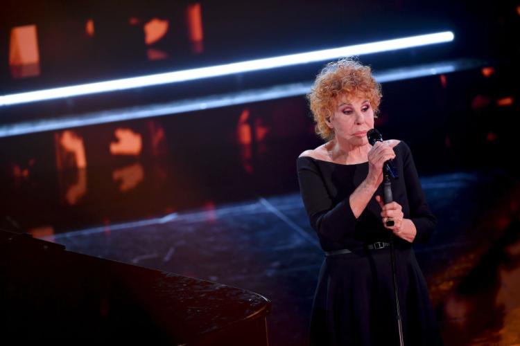 Ornella Vanoni canta