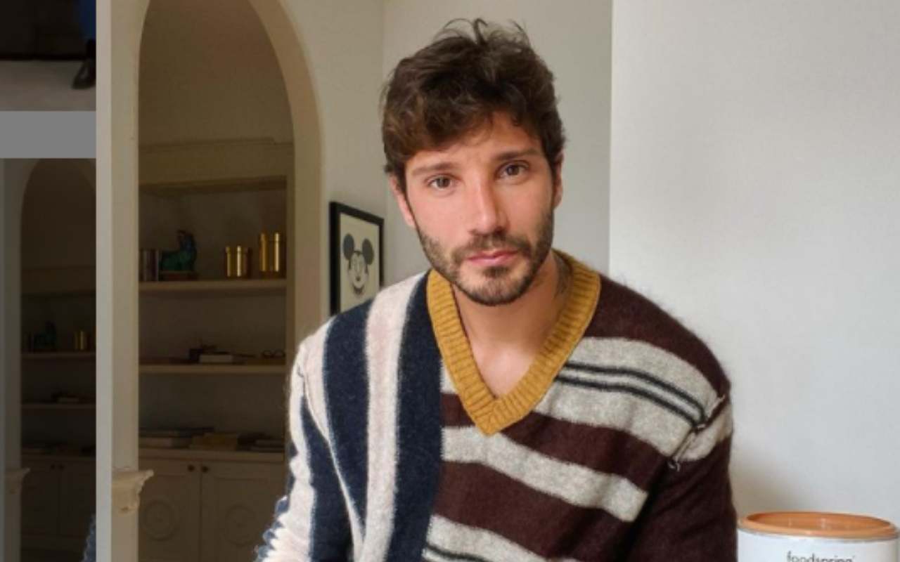 Stefano De Martino in posa