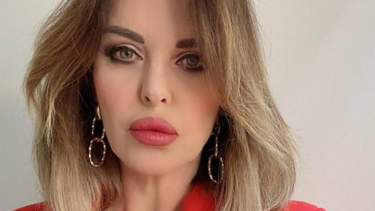 Alba Parietti ha pubblicato foto della sua vacanza al mare