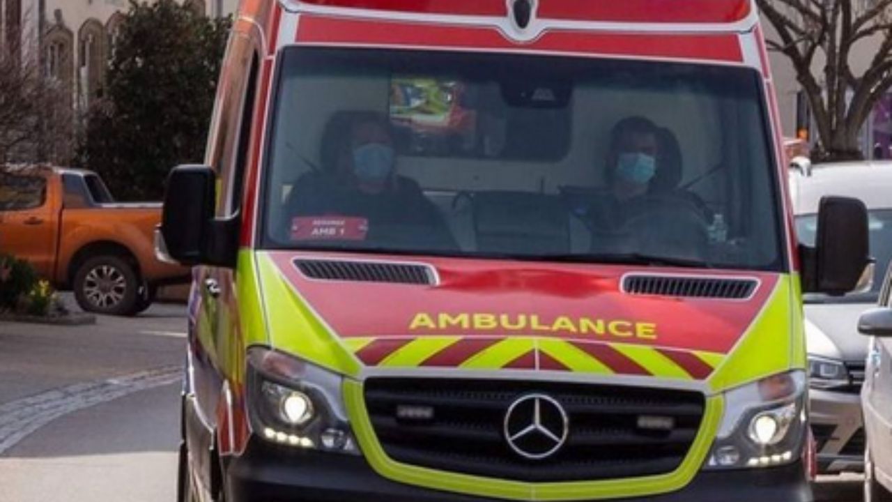 Tragedia in un hotel, si lanciano dal balcone e perdono la vita: vittime giovanissime