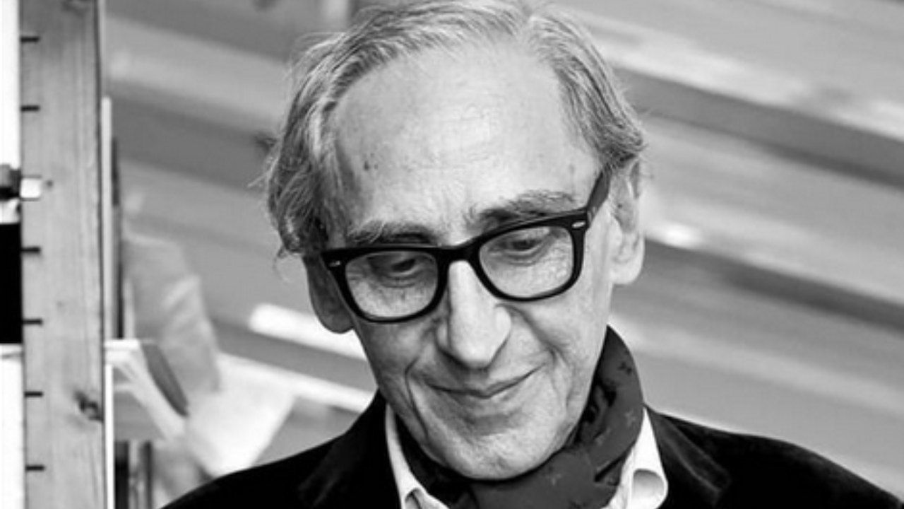 Battiato, la curiosa storia dell'autografo alla nota showgirl: la reazione