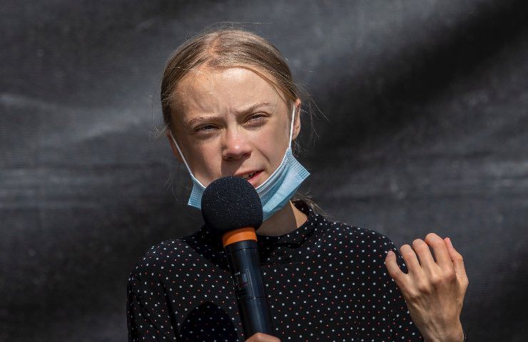 Greta Thunberg paladina Terra offese gravi