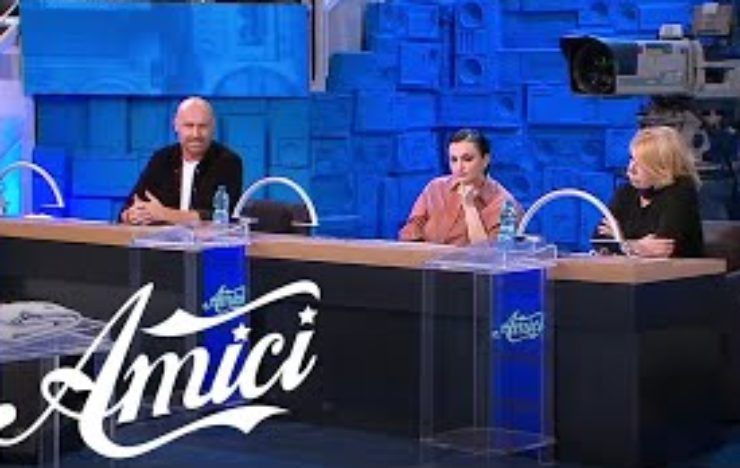 Amici 20, Maria De FIlippi spiazza i fan: reazione inaspettata, mai sentita