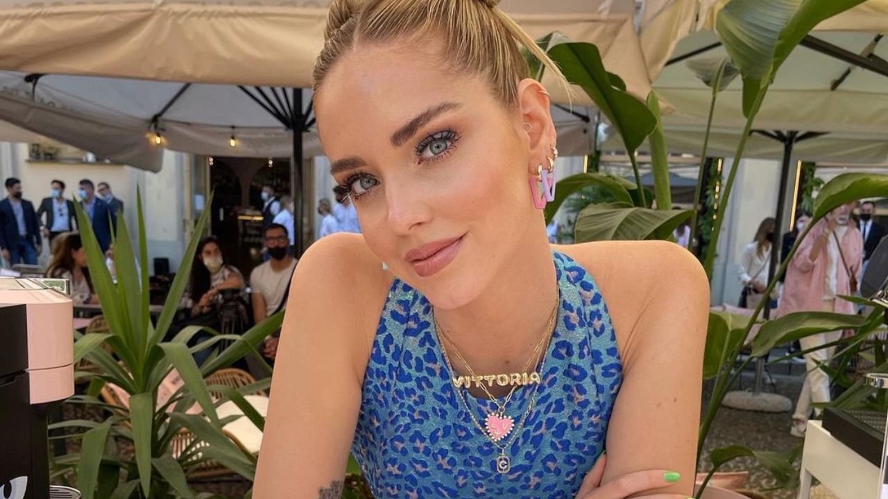 Chiara Ferragni mostra la dedica del figlio Leone