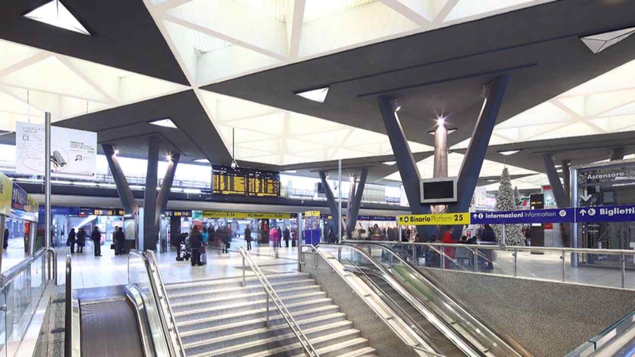 Stazione ferroviaria Napoli