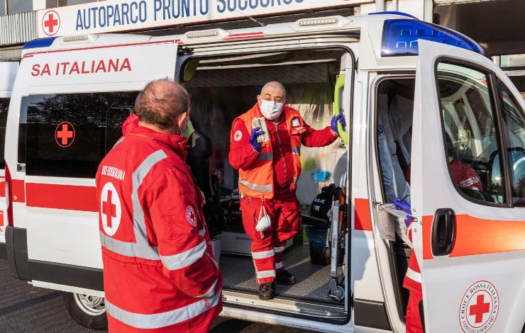 ambulanza interviene