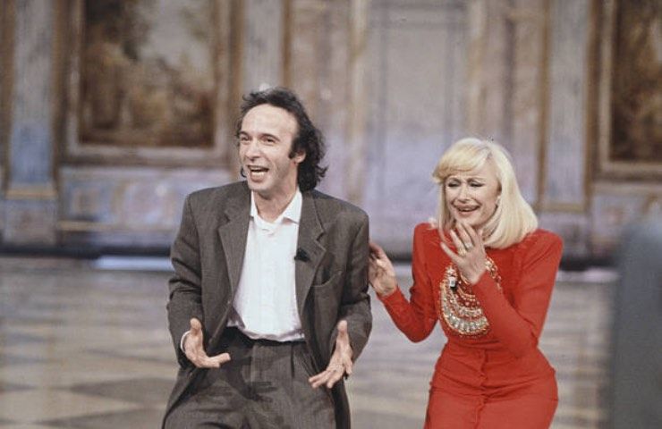 Roberto Benigni e quel gesto su Raffaella Carrà