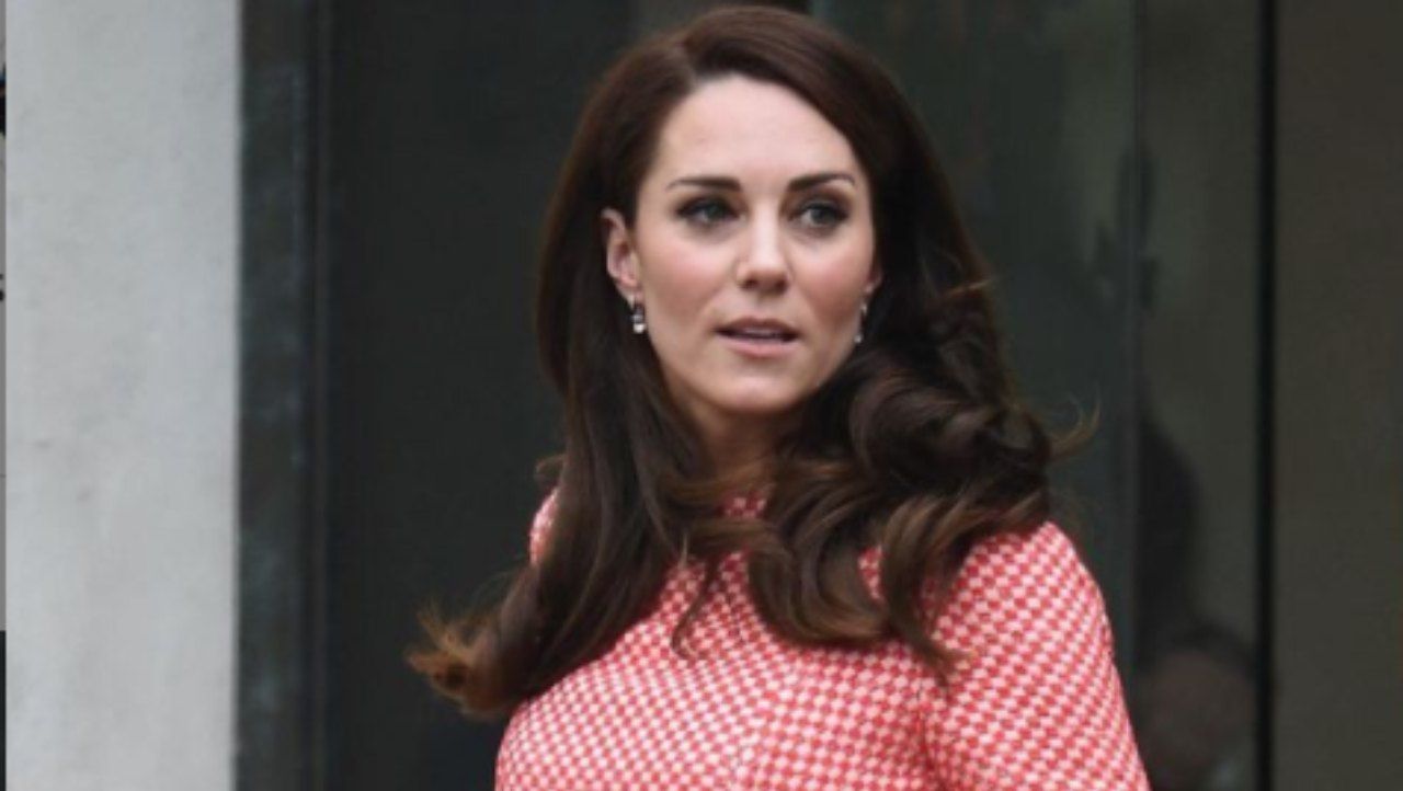 kate middleton guarda