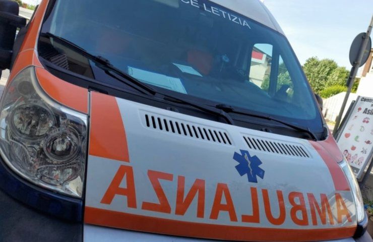 Pestato in strada dopo un incidente: tragedia per un 32enne in fin di vita 