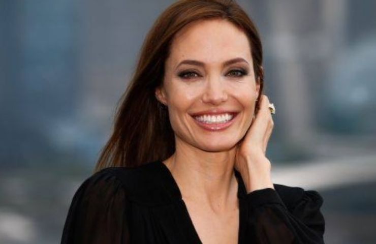 Angelina Jolie (Facebook)