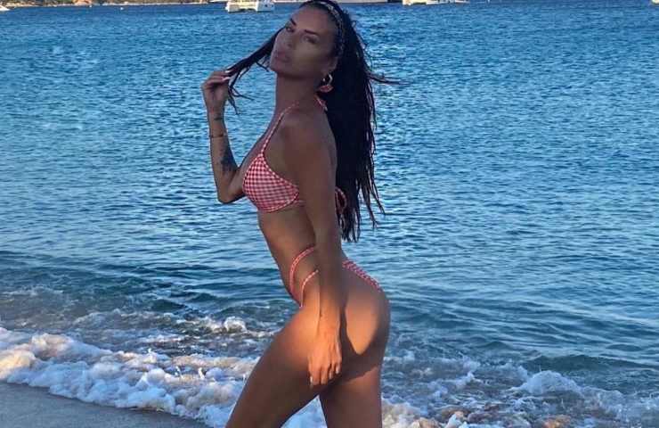 Antonella Mosetti in vacanza