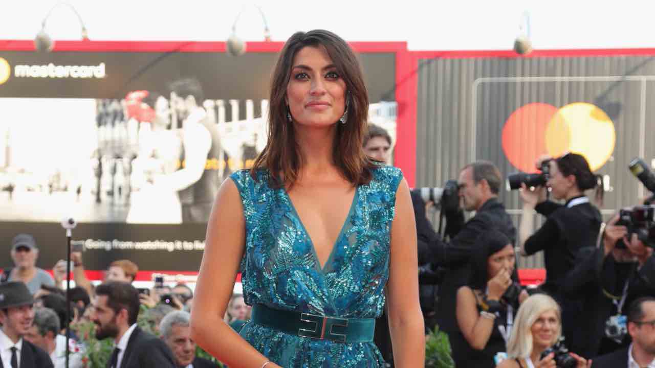 Elisa Isoardi risposta spiazza tutti foto