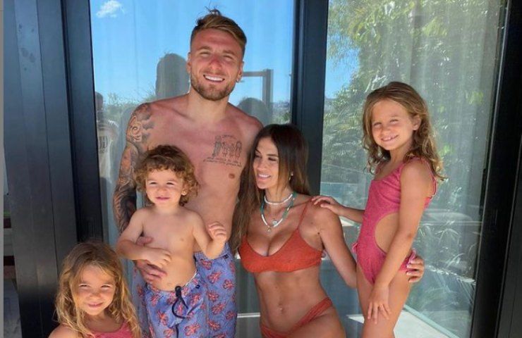 famiglia immobile