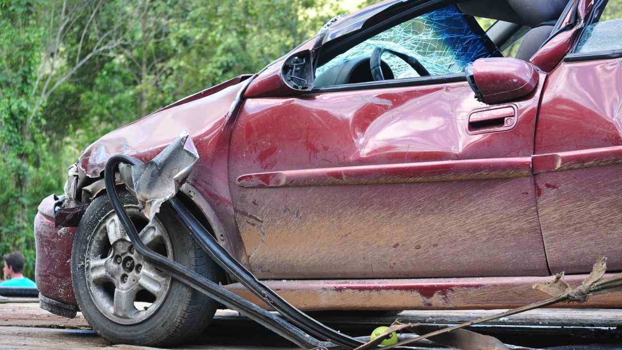 Incidenti stradali auto (Pixabay)