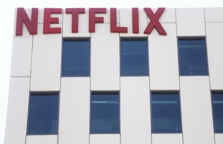 Netflix Italia cosa cambia dettagli costi abbonamento