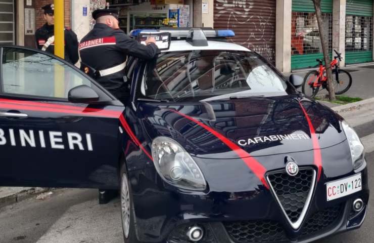 Carabinieri sparatoria (Facebook)