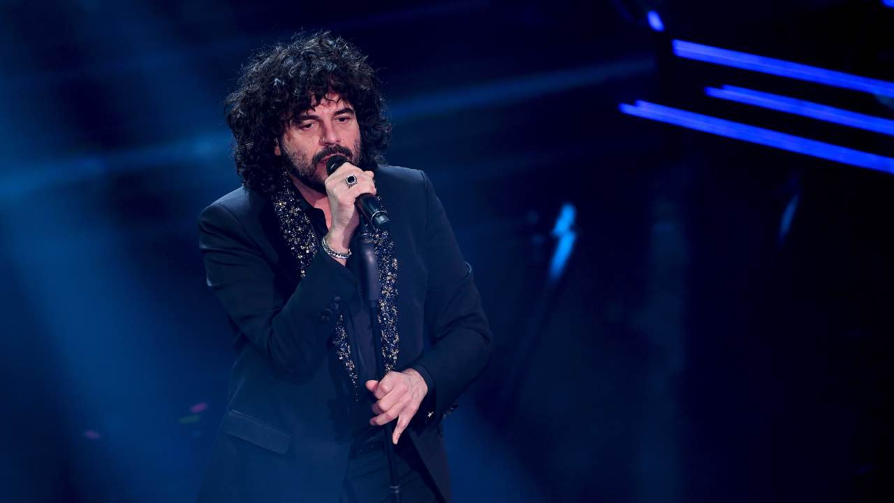 Francesco Renga acclamato fan bellissima giornata videó