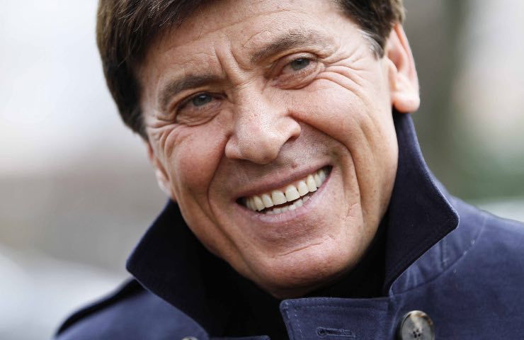 Gianni Morandi emozione omaggio grande artista foto