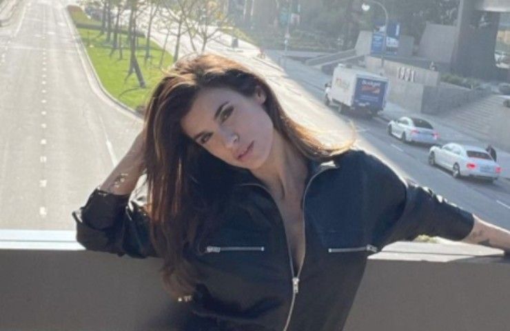 "La più bella d'Italia sei tu": Elisabetta Canalis, la FOTO che fa innamorare i fan