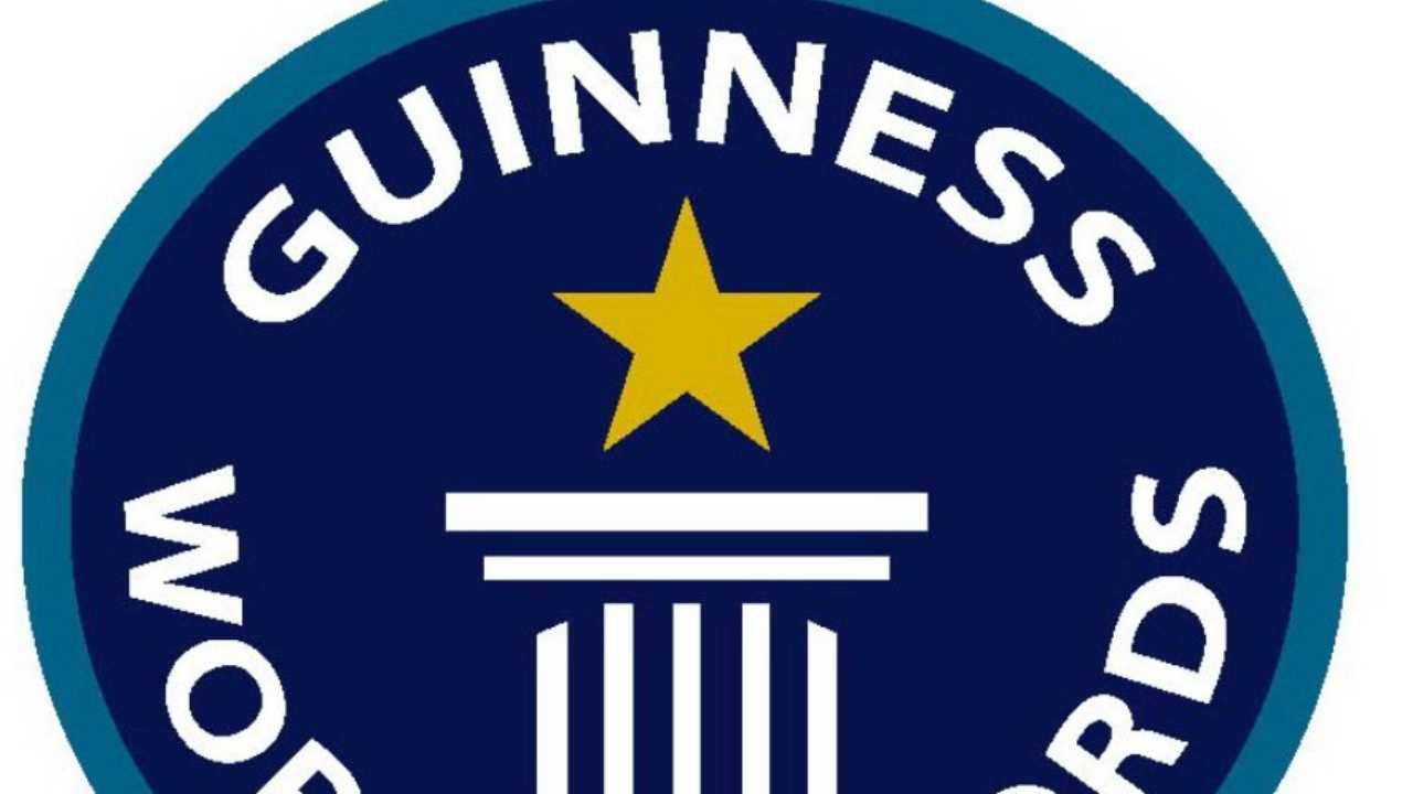 Guinness logo (Facebook)