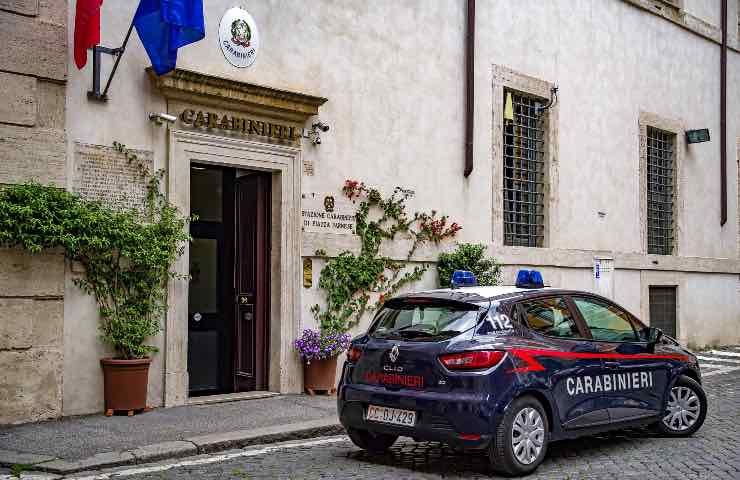 Tragedia strada minorenne colpito proiettile familiari