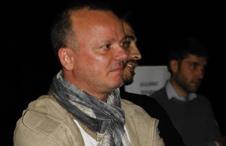 Gigi D'Alessio (Facebook)