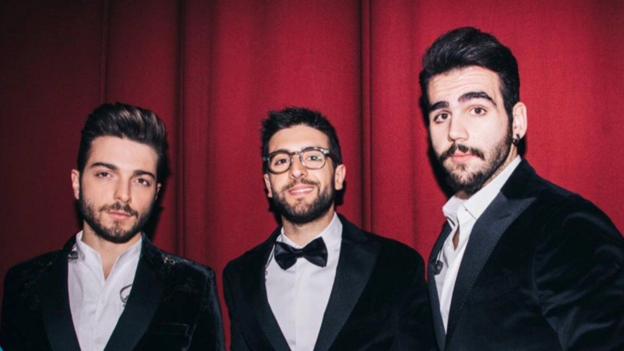 Il Volo, il primo piano ammiccante infiamma il web: "Il nostro cuore per LUI..." - FOTO