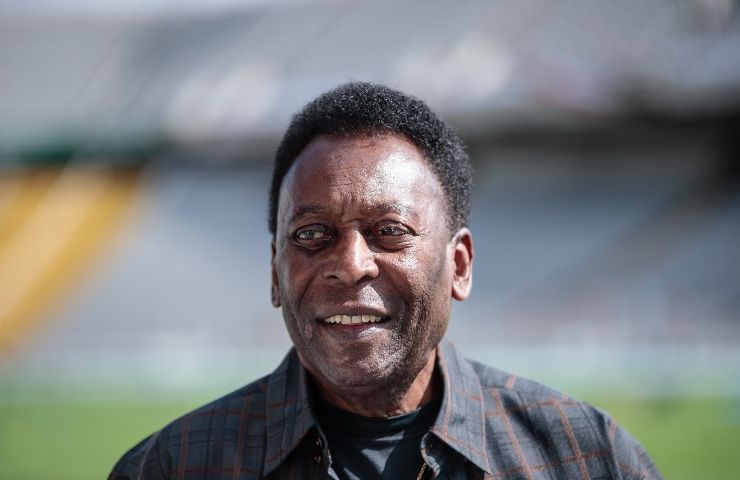 Pelé condizioni salute nuovo ricovero