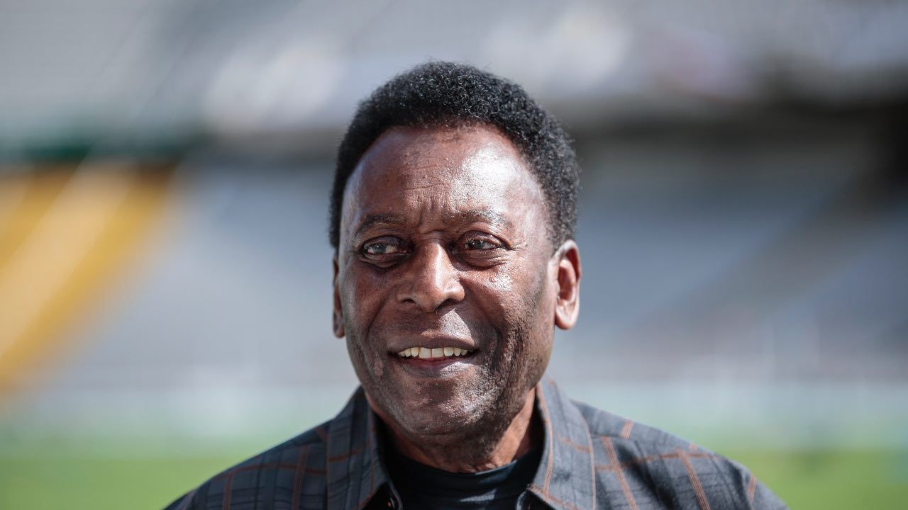 Pelé condizioni salute nuovo ricovero