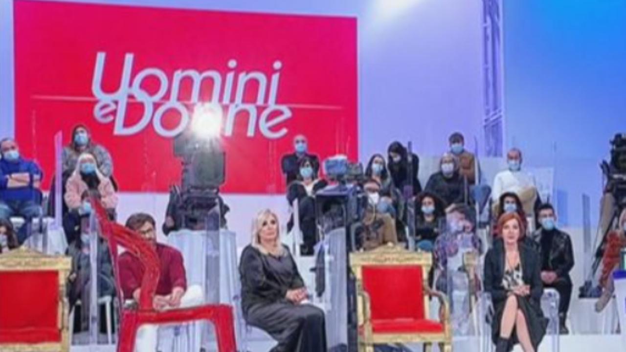 uomini e donne dama