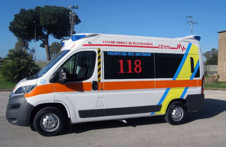 Tragico incidente scooter 24enne auto