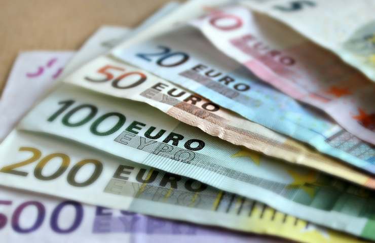 Banconote euro 8Pixabay)