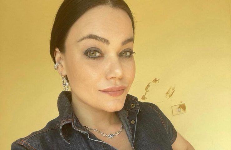 Romina Carrisi non nasconde la delusione: "Mi manca tanto...". Frecciatina a Loredana Lecciso?