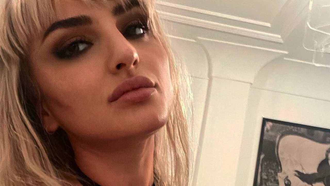 Arisa, l'outfit lascia poco spazio all'immaginazione: fan sempre più pazzi di lei - FOTO