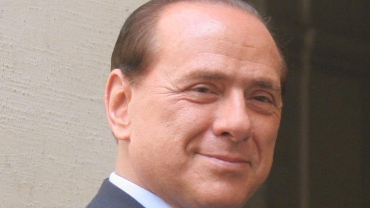 Berlusconi (Facebook)