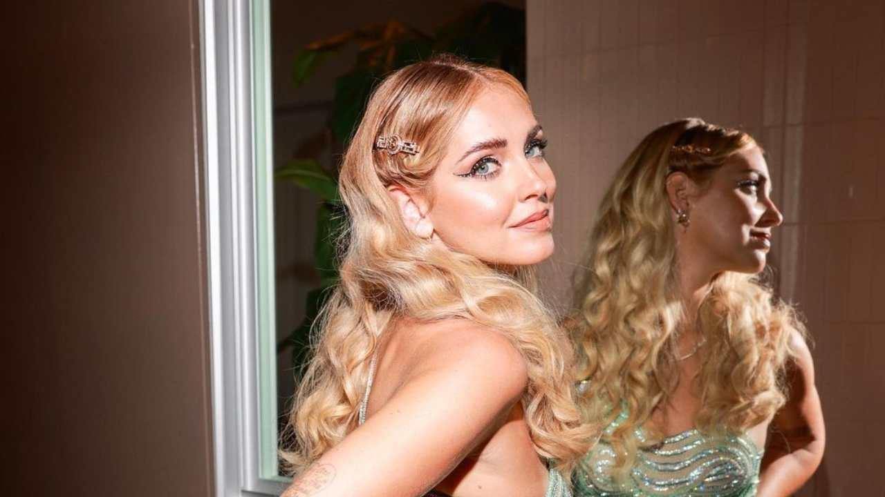 Chiara Ferragni, gli outfit che mostrano il suo fascino: per i follower è irresistibile - FOTO