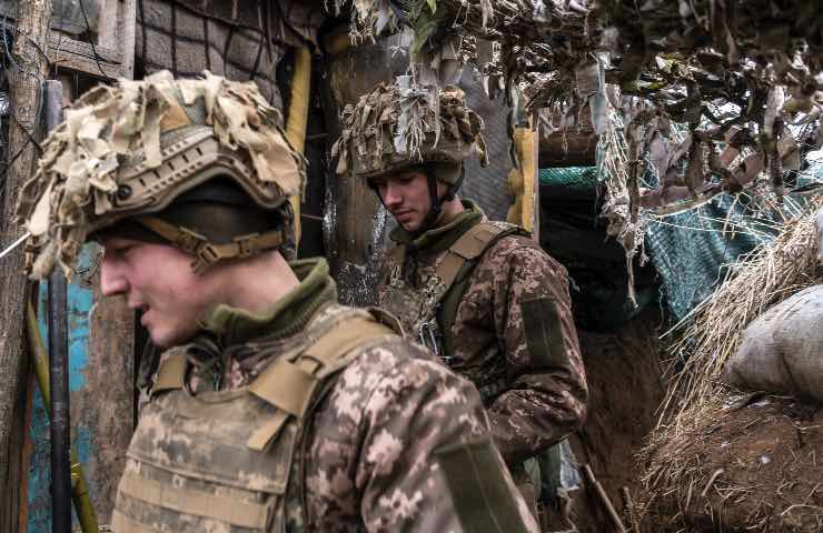 Tensioni Ucraina Russia soldati italiani confini