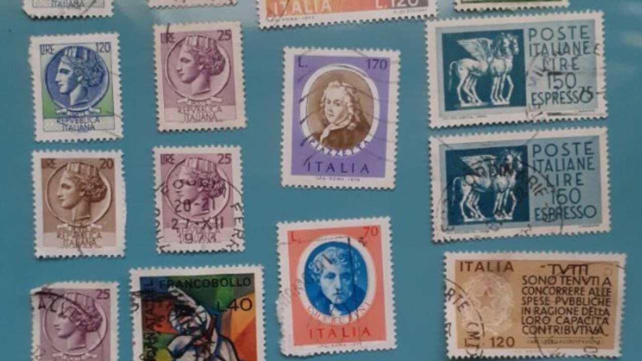 Francobolli gronchi (Facebook)
