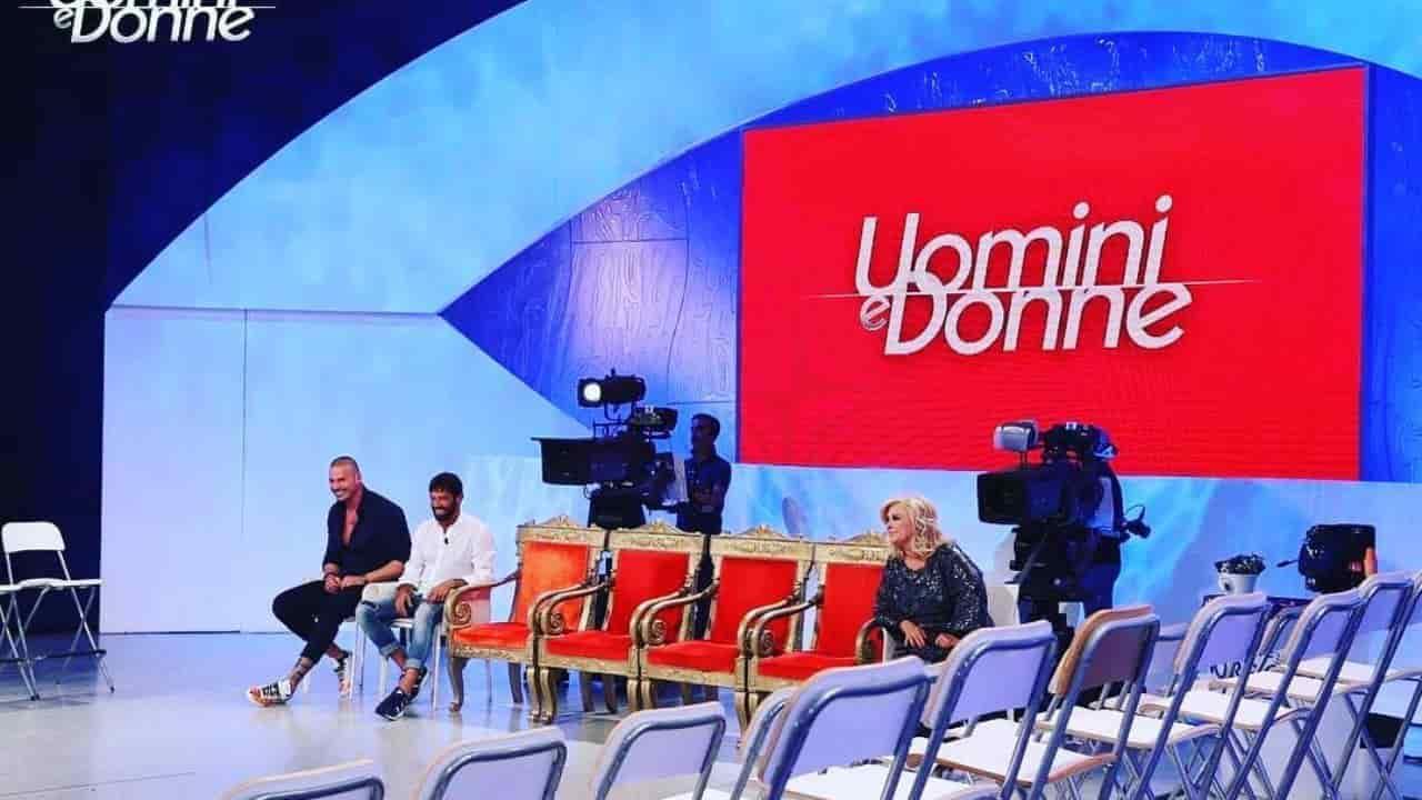 Uomini e Donne studio 2 (Facebook)