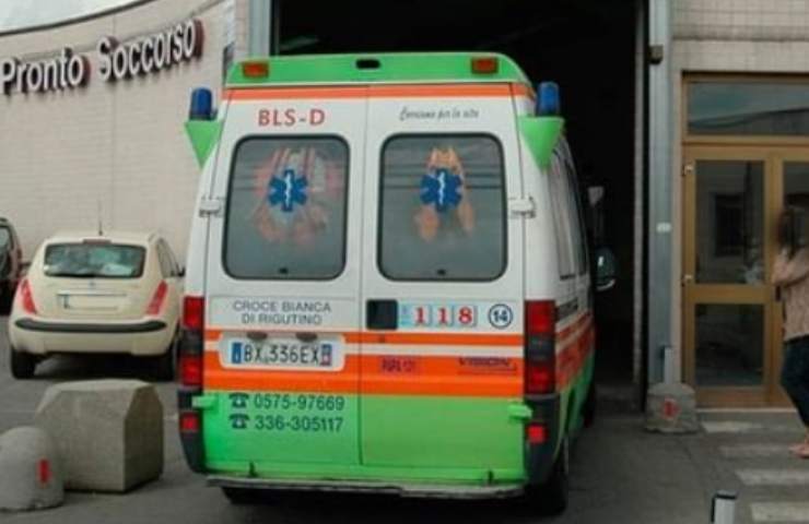 Ambulanza in ospedale