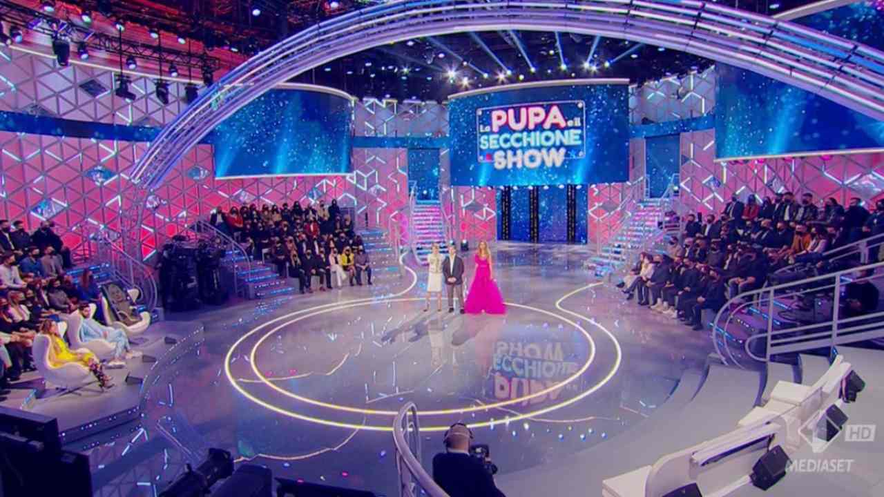 La Pupa e Il secchione studio