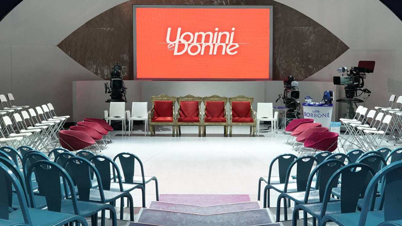 Uomini e Donne studio