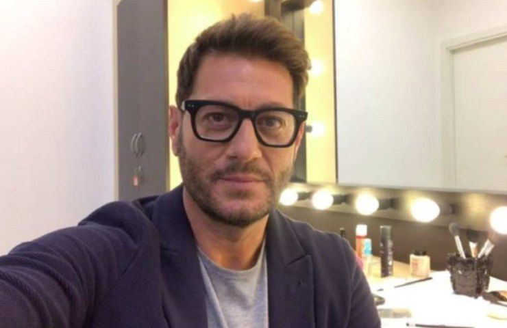 Enrico Papi cachet