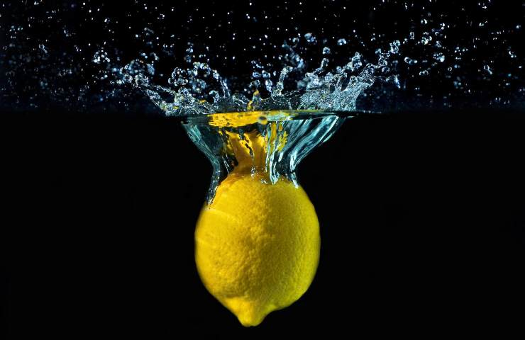 Acqua e limone detox
