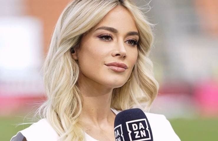 Diletta Leotta DAZN microfono stadio